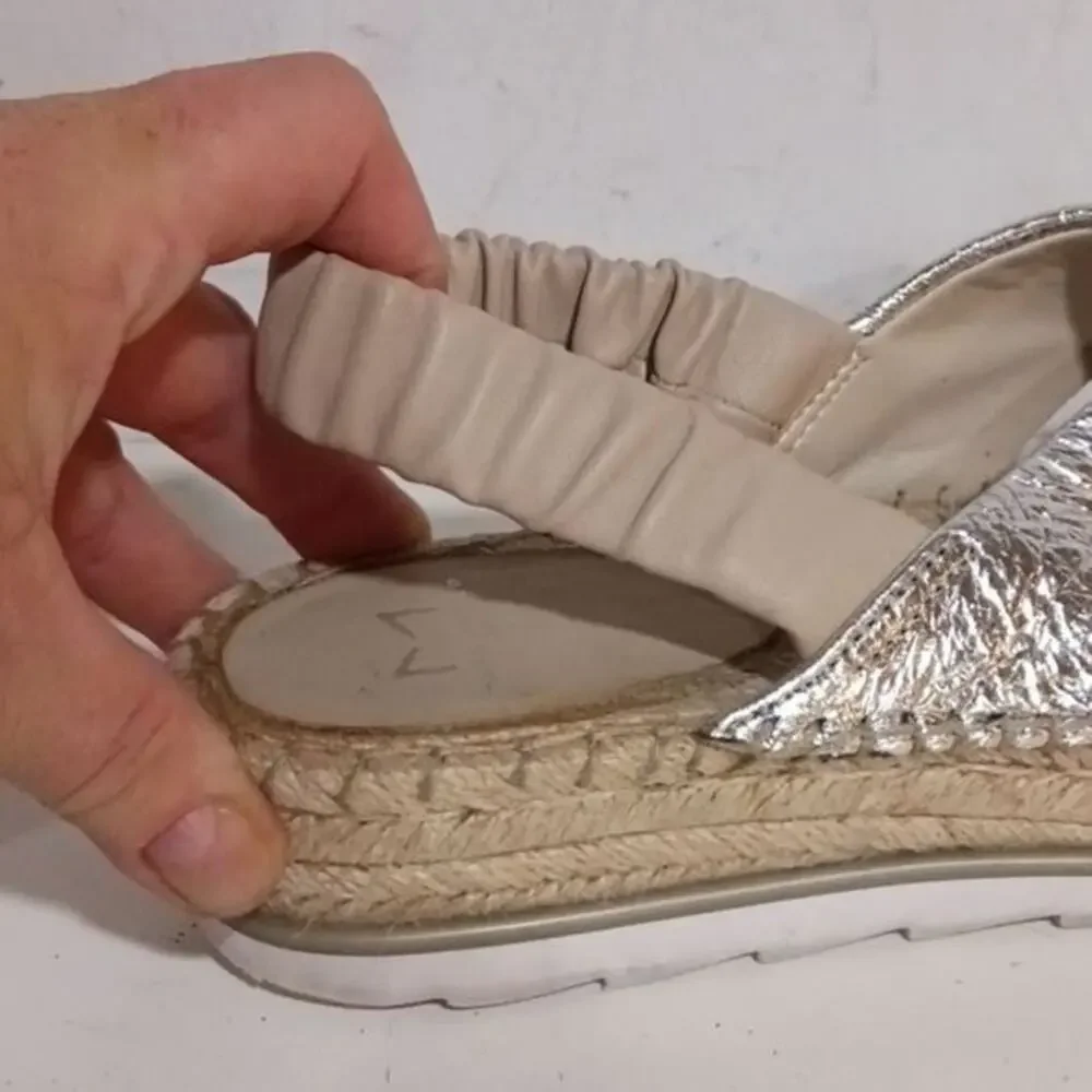 Marc Fisher silver metallic espadrilles sz 9.5